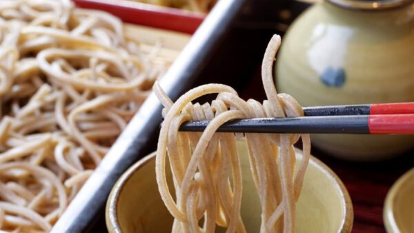 【生活・食・麺類】『そば』の健康効果：なぜ毎日の食事に取り入れるべきなのか？そばが提供する驚くべき健康利点！